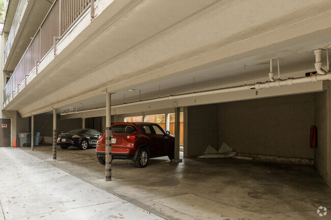 Parking - 2025 Francisco St.