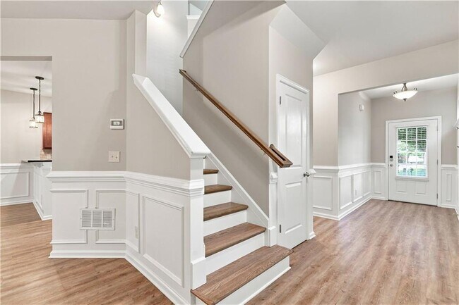 Building Photo - 1336 Brookmere Way