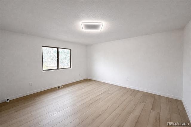 Building Photo - 6726 S Dahlia Ct