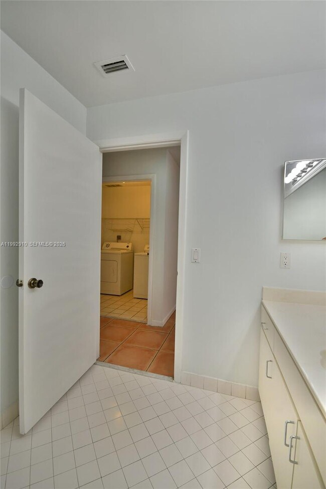 Building Photo - 10380 NW 46th St