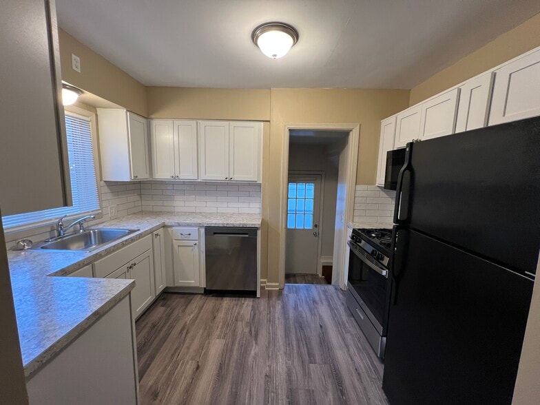 Building Photo - 945 Sylvia St NW