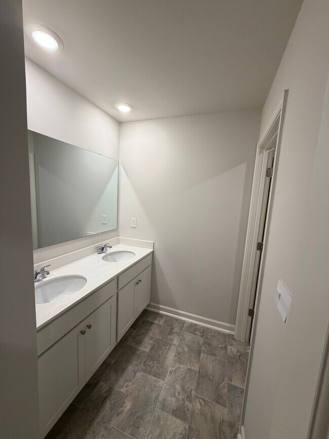 Building Photo - 293 Thompson Rdg Ln