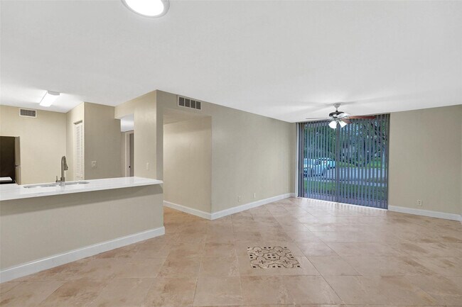 Building Photo - 10733 Cleary Blvd