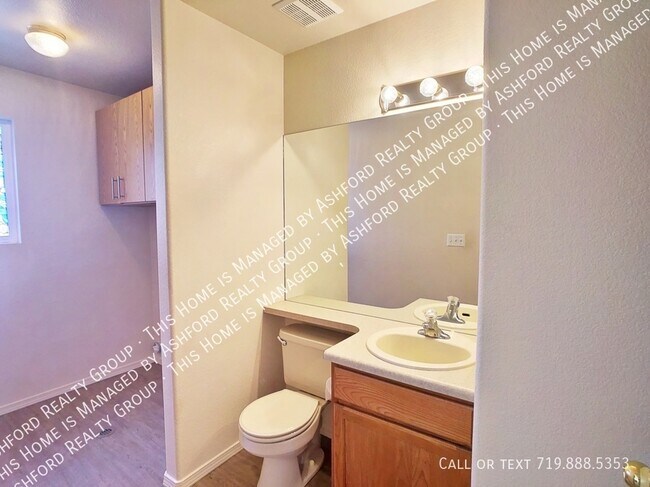Building Photo - 3314 Castellon Dr