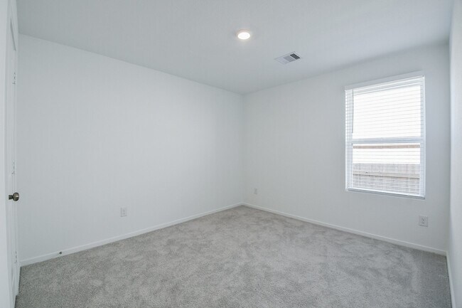 Building Photo - 6871 Flowering Ginger Ln