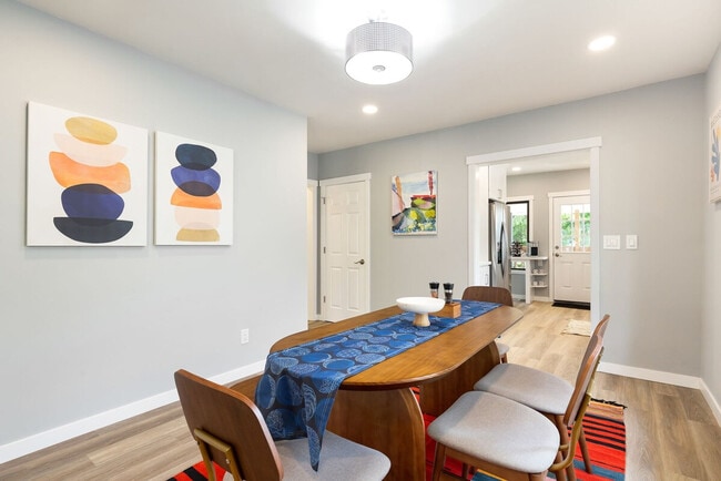 Building Photo - 4042 1st Ave NE