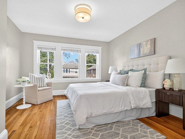 Building Photo - 187 Florence St