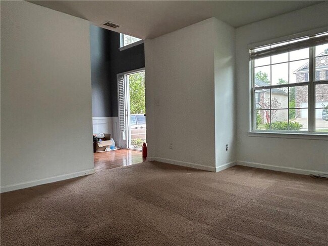 Building Photo - 1040 Baltic Way