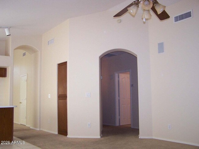 Building Photo - 3312 E Mountain Vista Dr