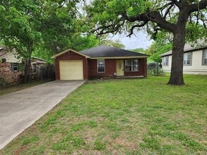 Building Photo - 3025 Pueblo Trail
