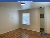 Building Photo - Nice 1 Bedroom 1 Bath Upstairs Apartment