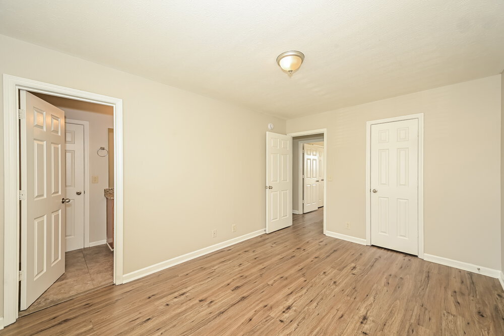 Building Photo - 1440 Westview Dr