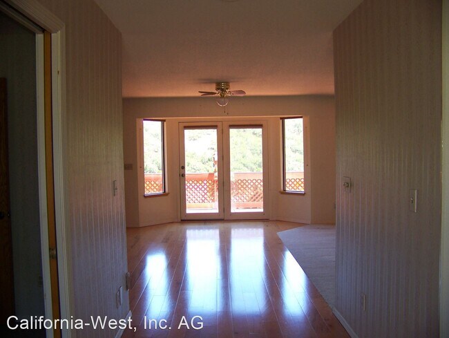 Building Photo - 3 br, 4 bath House - 1026 Acorn Drive