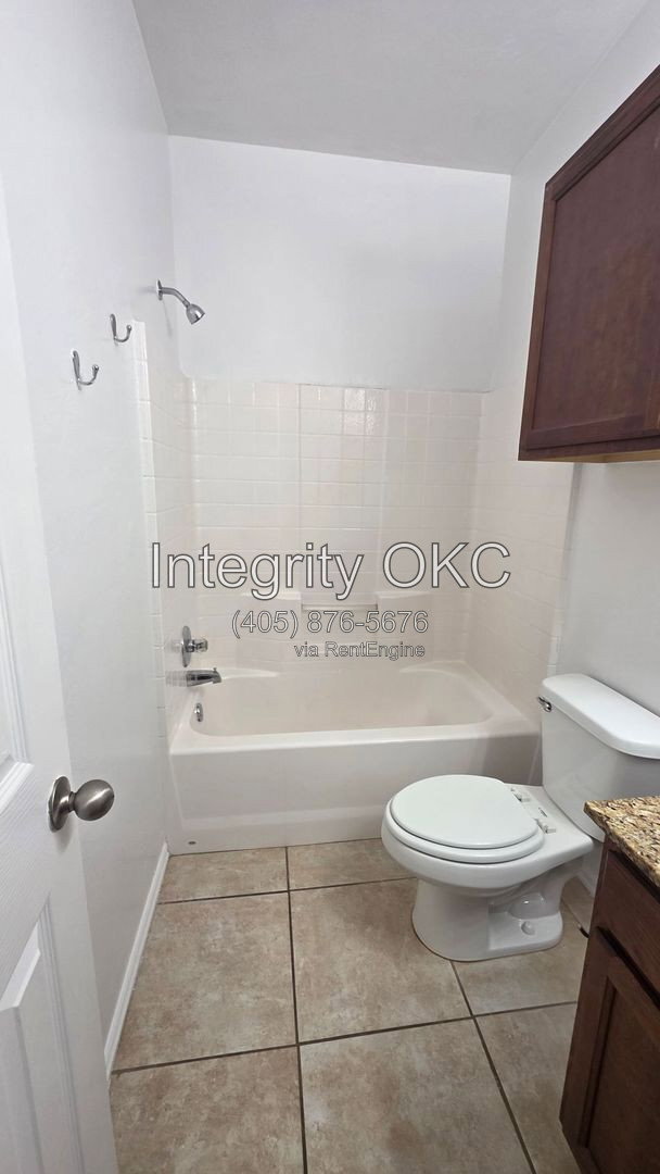 Building Photo - 1503 Tahoe Ln