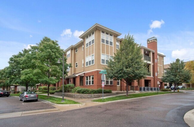 Building Photo - 15470 Canyon Rim Dr