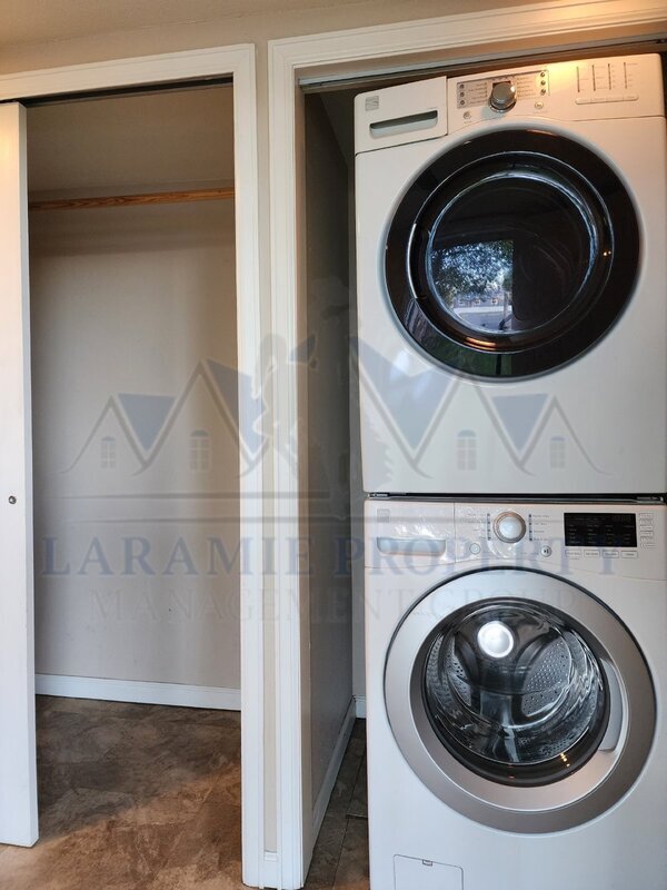 Building Photo - 1256 N 6th St