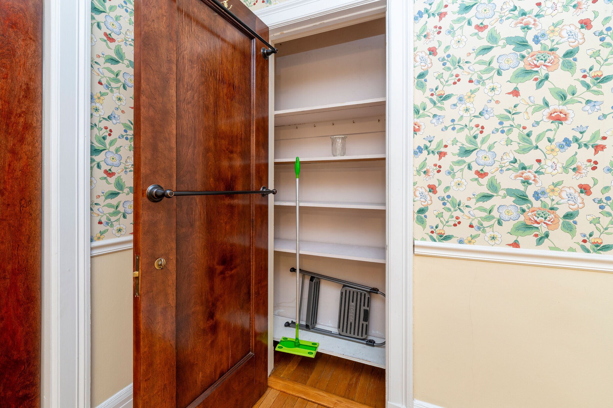 Building Photo - 3401 Greenway