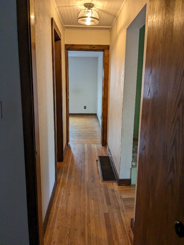 Building Photo - 5028 Eastside Hwy