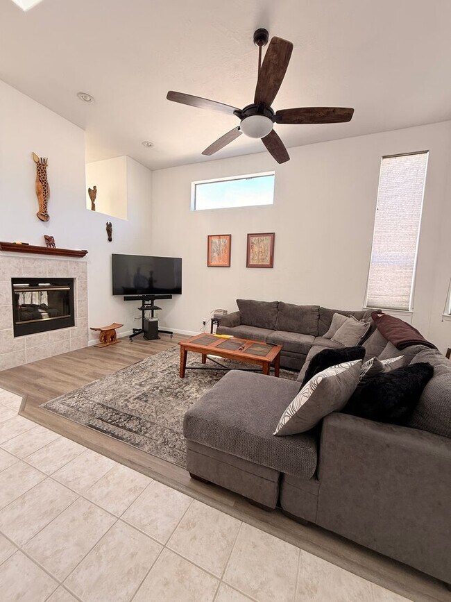 Building Photo - NE HEIGHTS