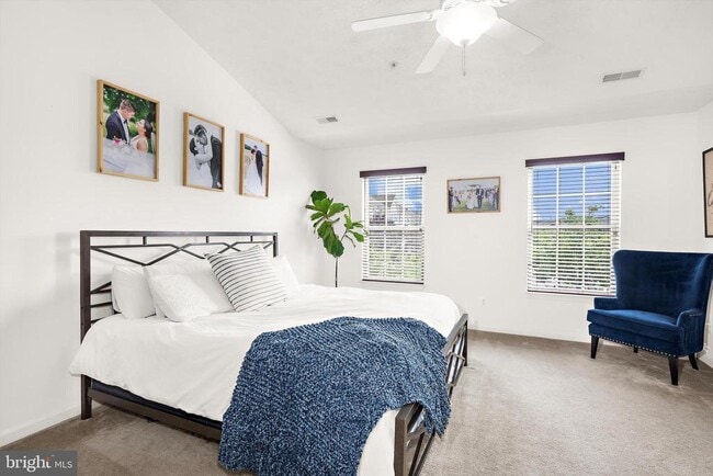 Building Photo - 4749 Thistle Hill Dr