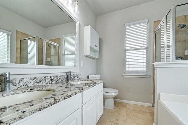 Building Photo - 11310 English Rose Trail