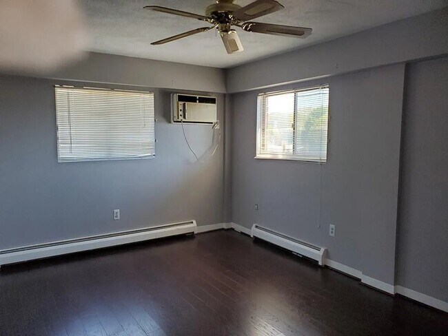 Building Photo - 585 Revere Beach Pky