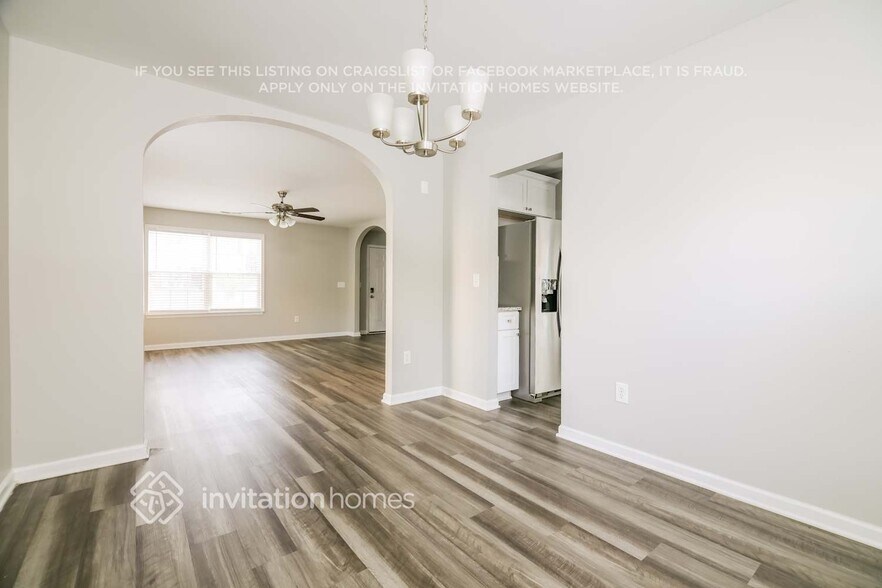 Building Photo - 4429 Cobble Creek Ln