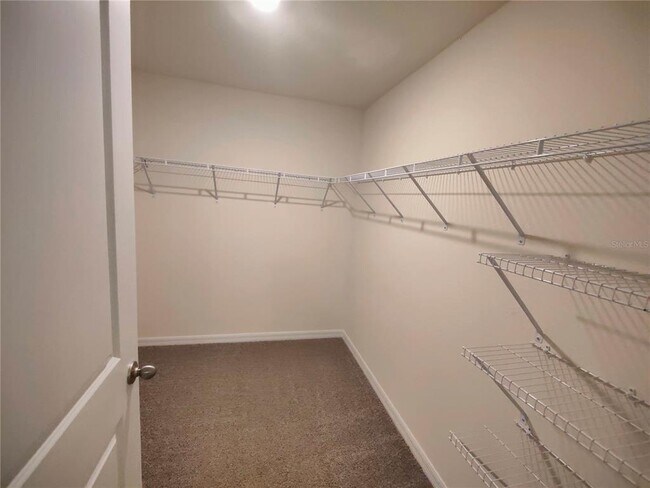 Building Photo - 6939 SE 112th Ln