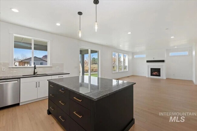 Building Photo - 388 Hidden Mill Ct.