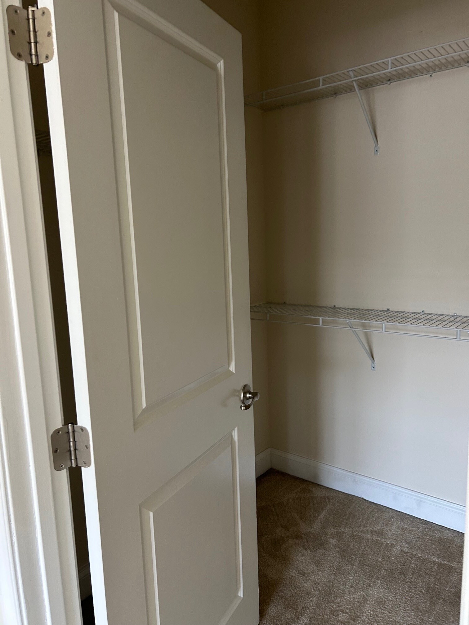 3rd Floor Large Walk-in Closet - 211 Quarry Point Rd