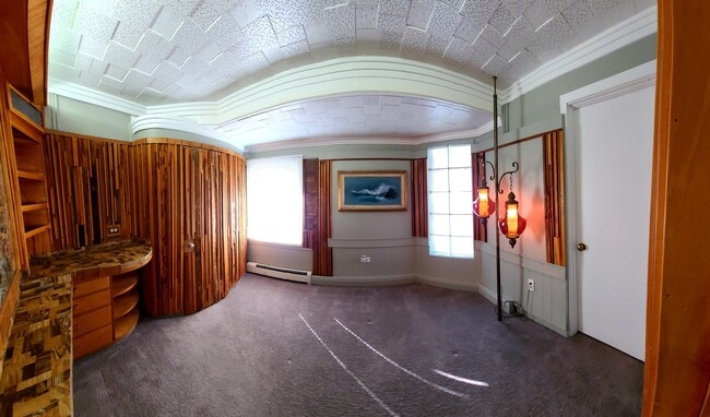 Building Photo - 699 N 600 E