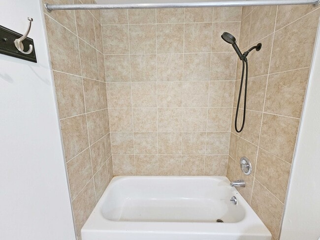 Building Photo - 9032 SW Monterey Pl