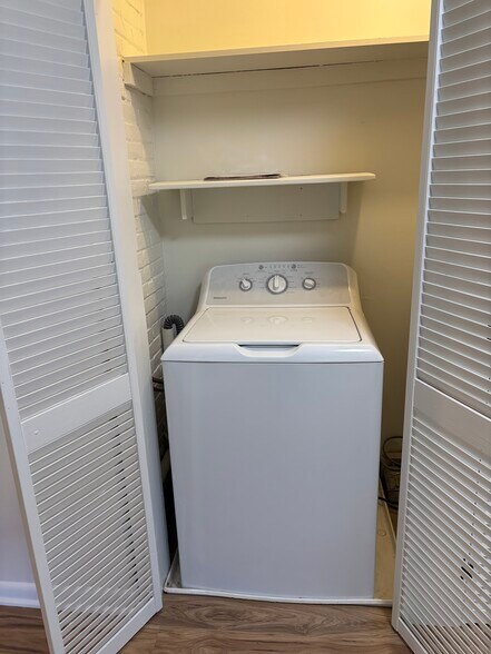 Washer - 1717 Firehouse Ln