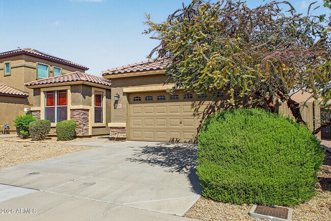 Building Photo - 15398 W MacKenzie Dr
