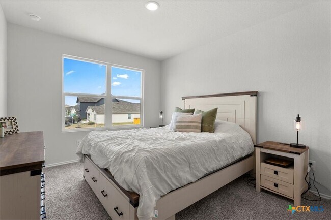 Building Photo - 410 Kayden Pt