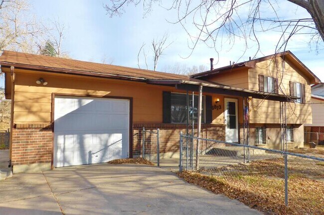 Building Photo - 6873 Metropolitan St