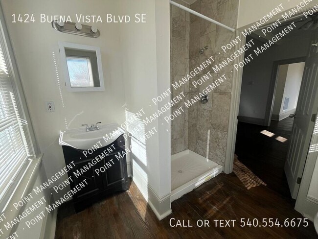 Building Photo - 1424 Buena Vista Blvd SE