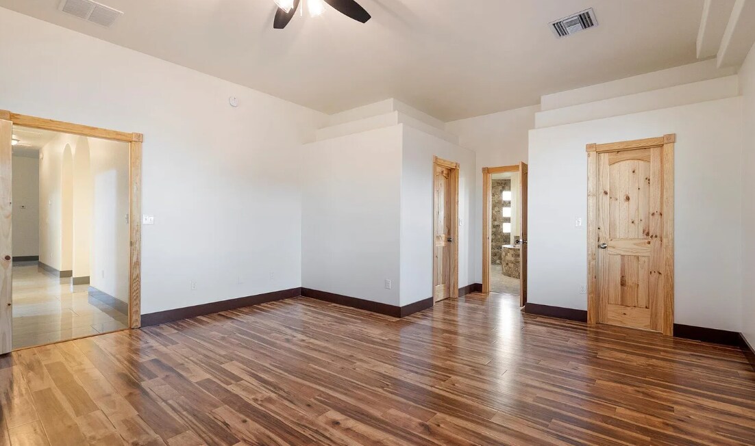 Building Photo - 28301 N 154th St