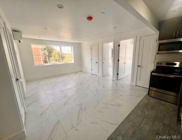 Building Photo - 6113 Utopia Pkwy