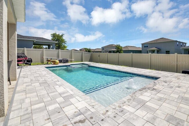 Building Photo - 5225 Tuscany Ln