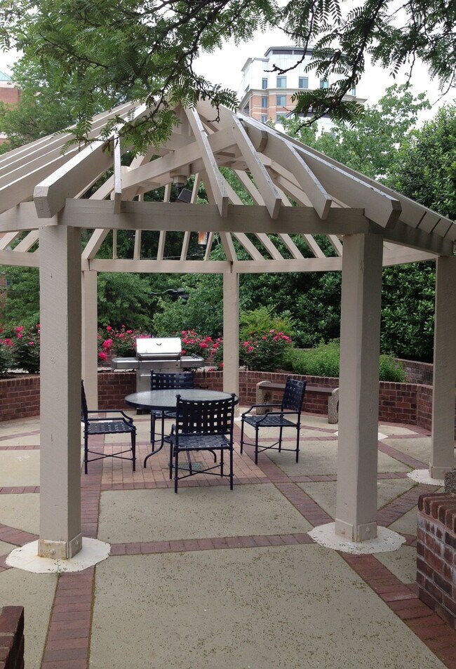 Building Photo - Condo at The Chase in Downtown Bethesda!  Pool, Balcony & Next to Metro!