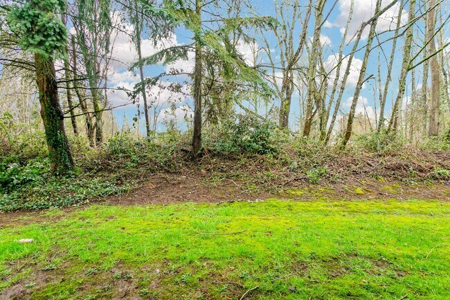 Building Photo - Cozy 2 bedroom, 2 bathroom condo- Federal Way Area