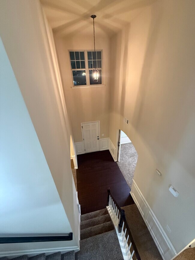 Building Photo - 2056 Tweed Dr