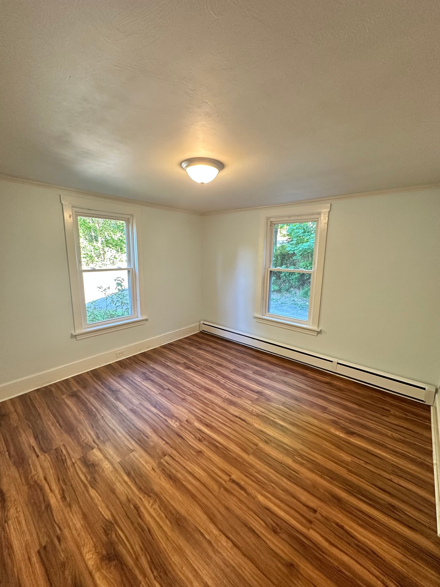Living room/office - 23 Tibbetts St