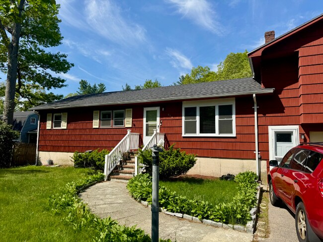Primary Photo - 649 East St