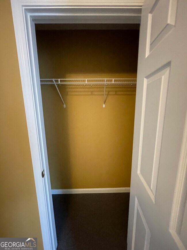 Building Photo - 363 Arrowhead Dr