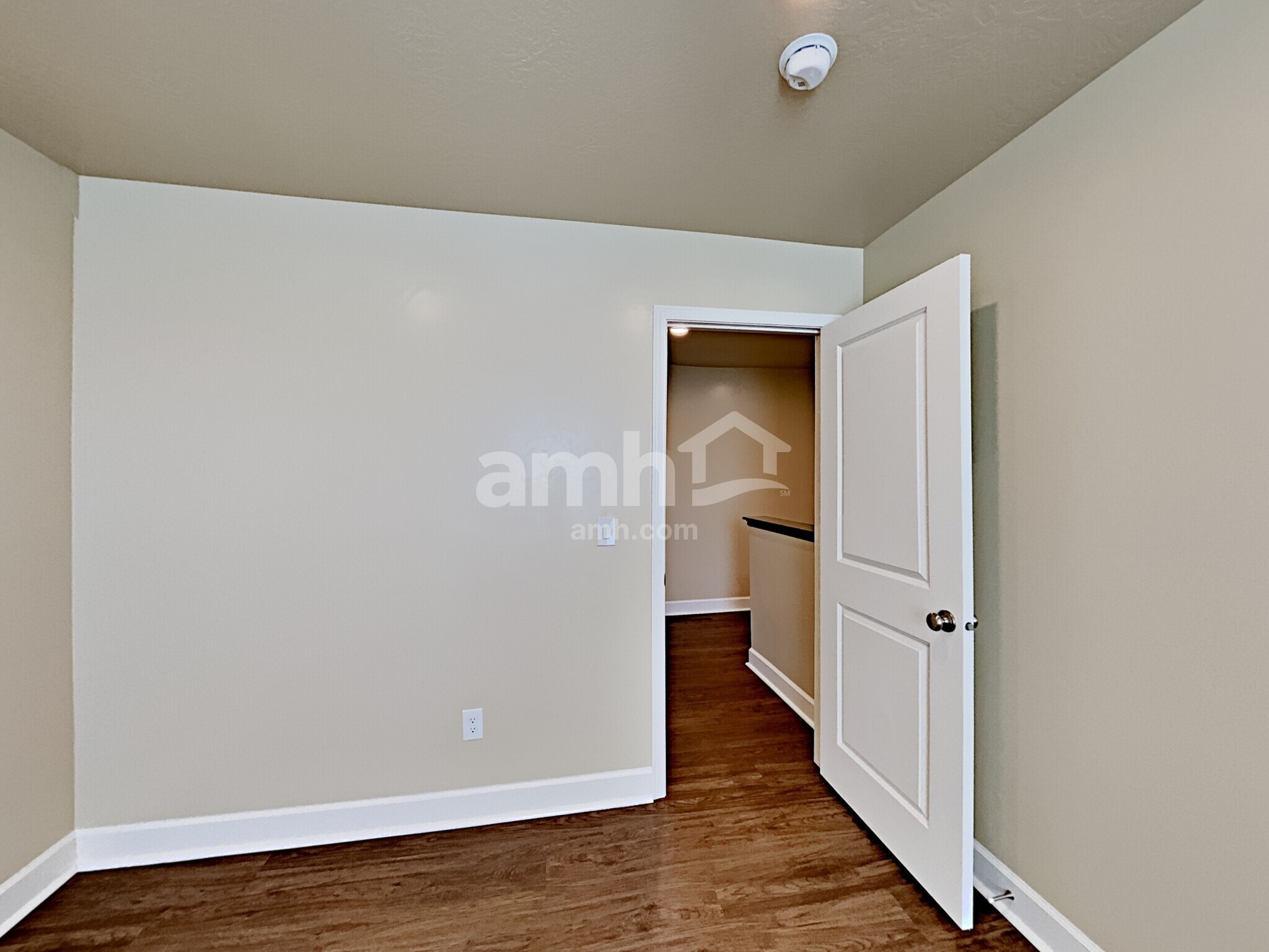 Building Photo - 2281 E Tumbleweed Rd