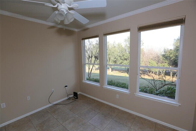 Building Photo - 127 Palmetto Dr