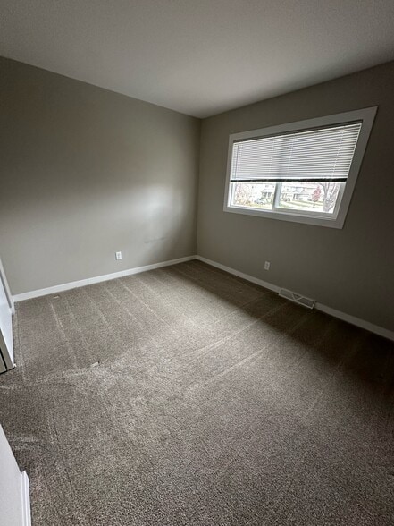 Building Photo - 6314 Maywood Ave