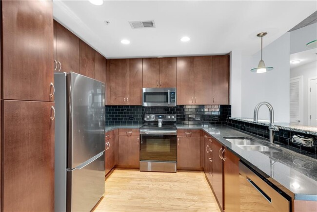 Building Photo - 860 Peachtree St NE